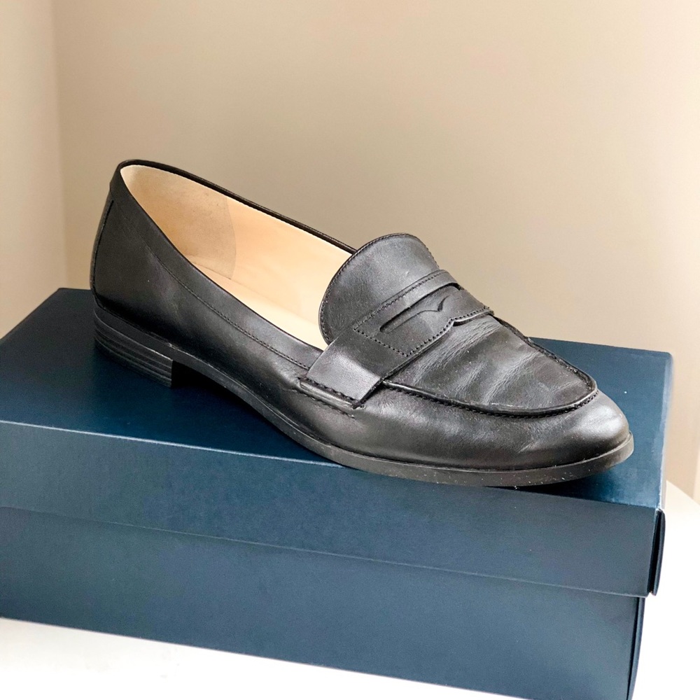 COLE HAAN Black Leather Loafers Size 9.5